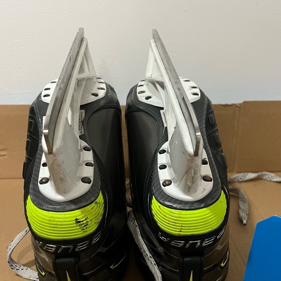 Bauer Elite  Goalie Ice Hockey Skates
 size 7.5.  Fit 2 - Picture 6 of 14